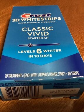 Crest 3D Whitestrips Classic Vivid Starter Kit NEW